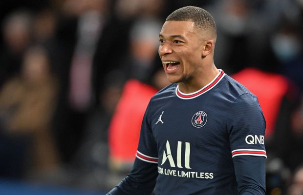 Răsturnare spectaculoasă de situație: Mbappe nu mai pleacă la Real și va prelungi cu PSG!