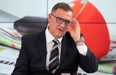 Momente tensionate în studioul GSP » Cămătaru, enervat de întrebările despre pierderea Ghetei de Aur: „Acum ce-ai vrea să fac eu?! Trofeul e la mine, nu s-a anulat nimic!”