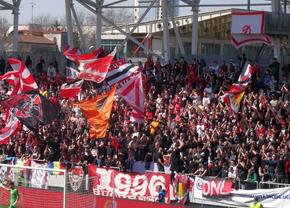 Aproape de sold out general: câte bilete mai sunt la Dinamo - Oțelul cu 2 zile înainte de meci