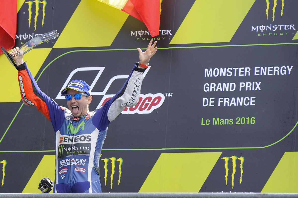 Jorge Lorenzo și-a etalat noul bolid » Suma astronomică plătită de spaniol și specificațiile mașinii