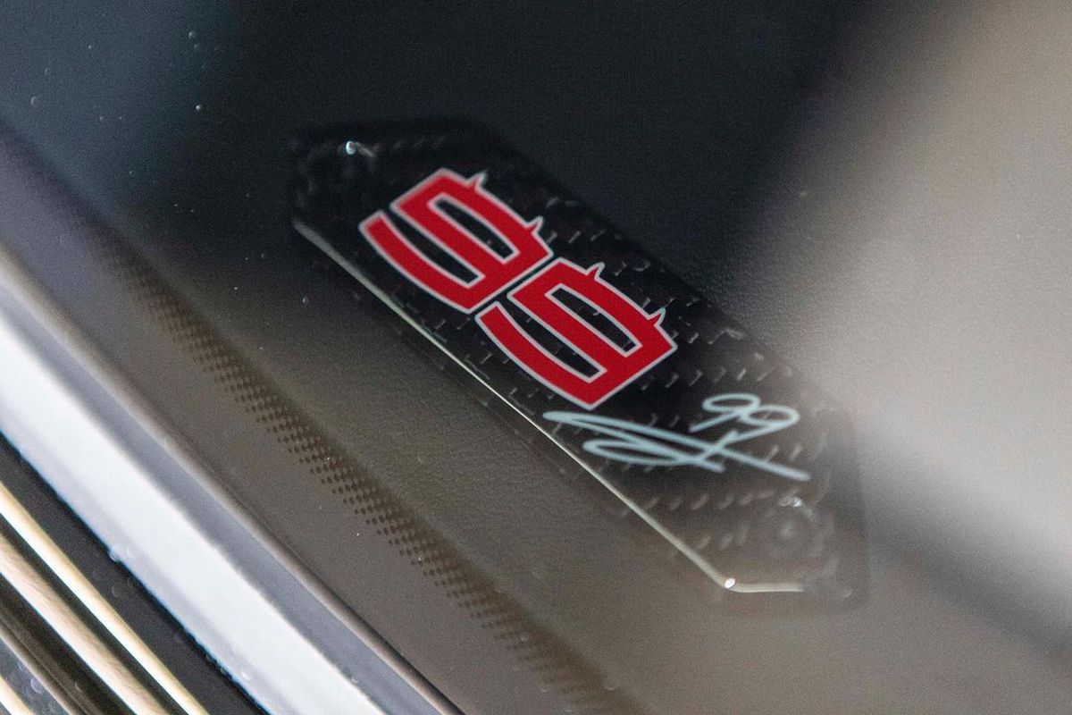 Jorge Lorenzo și-a etalat noul bolid » Suma astronomică plătită de spaniol și specificațiile mașinii