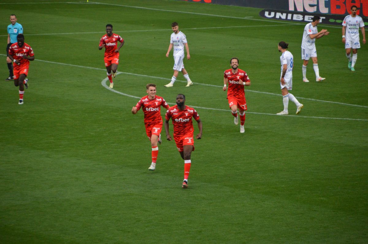 UTA Arad - FC Botoșani, etapa 3 play-out Superliga, foto (Bogdan Cioara)