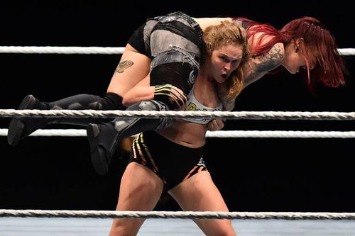 Ronda Rousey în timpul unei lupte Foto: Imago