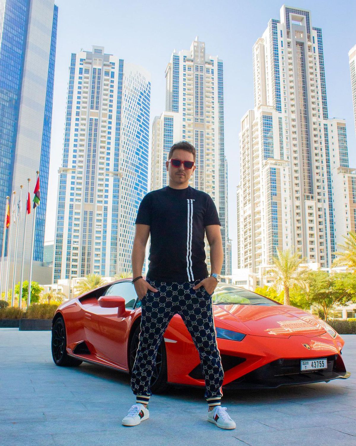 Jorge Lorenzo și-a etalat noul bolid » Suma astronomică plătită de spaniol și specificațiile mașinii