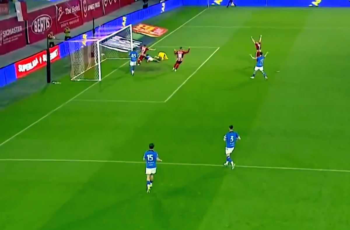 Fază controversată de arbitraj în Sepsi - Farul. Gol anulat pentru covăsneni