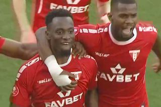 UTA - FC Botoșani 1-0 » Celea și Iacob și-au faultat propria echipă! Un penalty a făcut diferența la Arad