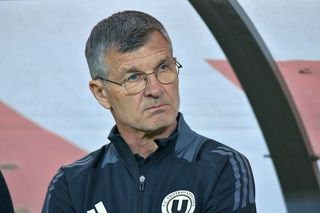 FCSB nu l-a dat pe spate pe Sabău: „Nu mai au ritm și calitate în atac” + Răspunde atacului dinspre Craiova: „Total deplasat! Sunt blocat”