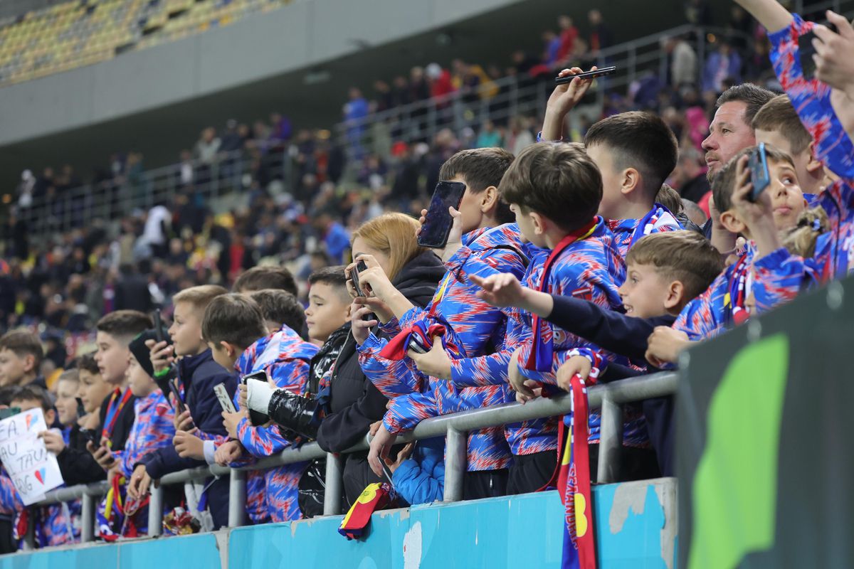 Imagini de la încălzire, înainte de FCSB - U Cluj / foto: Ionuț Iordache (GSP)