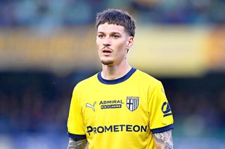 Dennis Man, înapoi la FCSB? Gigi Becali îl ademenește cu un salariu-mamut