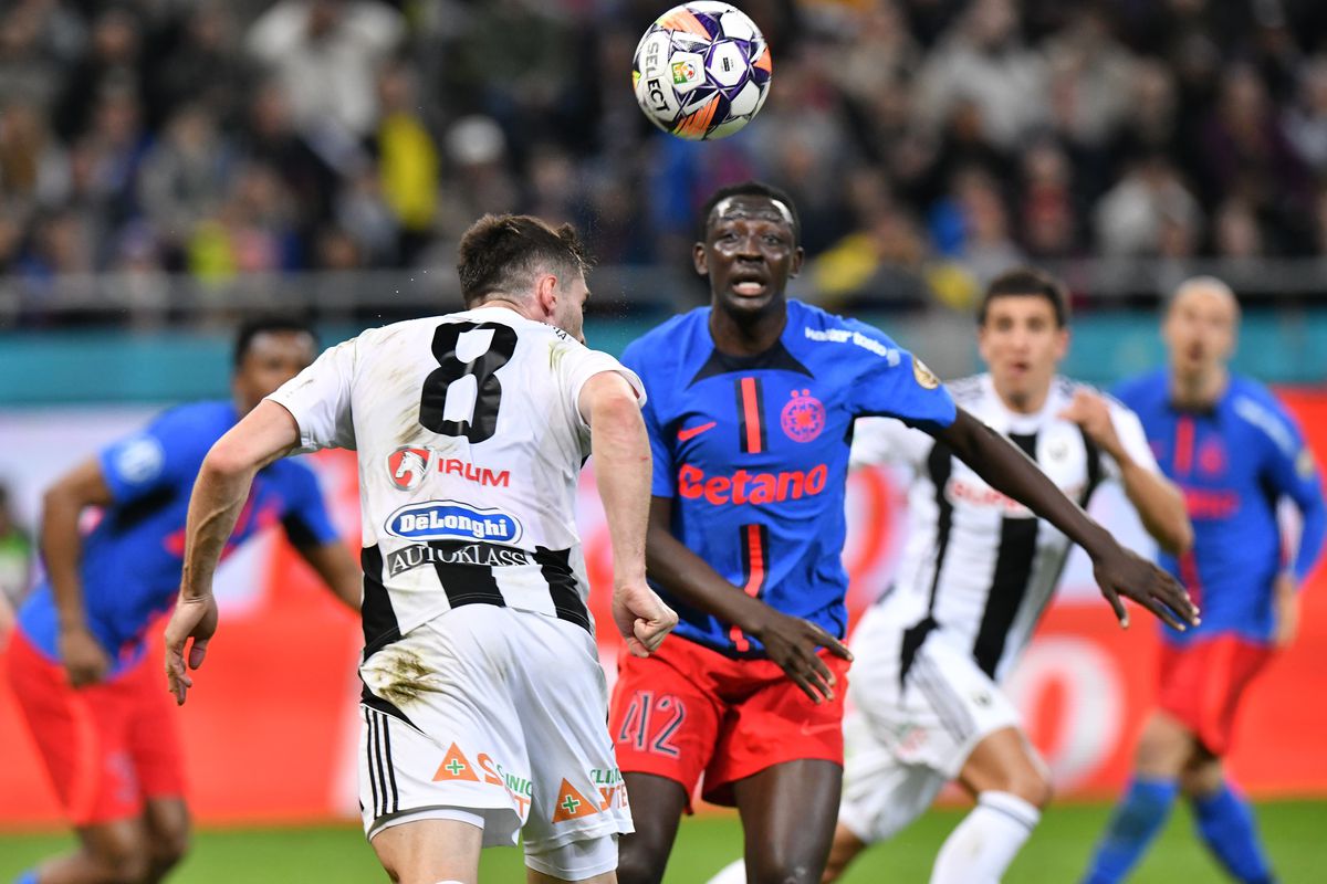 Scouteri din Grecia la FCSB - U Cluj! Ce spune Vulturar despre transferul lui Florin Tănase