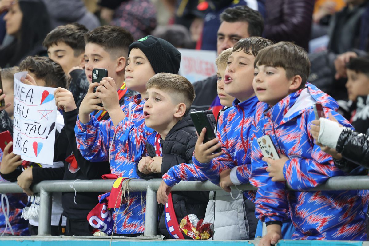 Imagini de la încălzire, înainte de FCSB - U Cluj / foto: Ionuț Iordache (GSP)