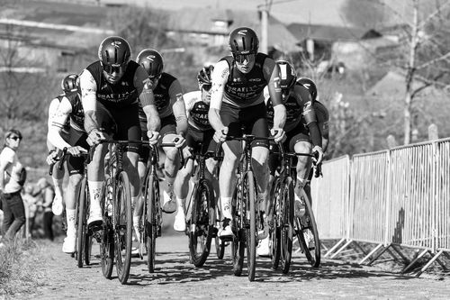 Turul Flandrei 2025 a fost marcat de două tragedii. FOTO: Imago