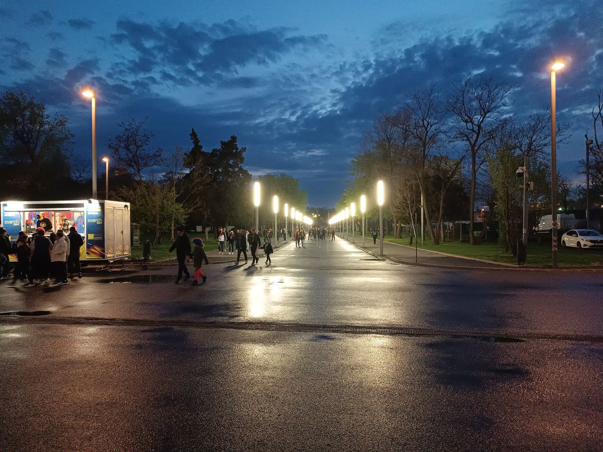 Ce urmărea MM Stoica pe tabletă, înainte de FCSB - U Cluj » Imaginile surprinse de reporterii GSP