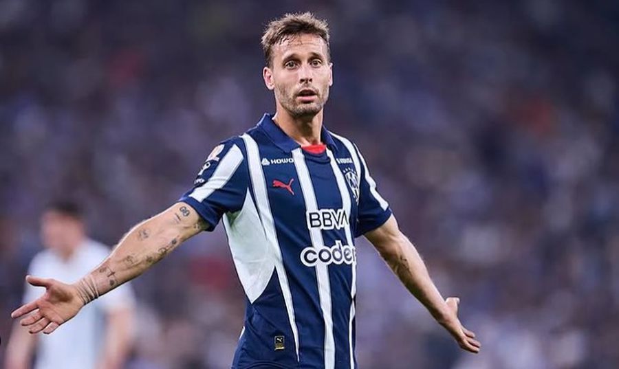 Sergio Canales s-a transferat în iulie 2023 de la Betis la Monterrey pentru 10 milioane de euro / Foto: Instagram usspmexico După modelul Mirel Rădoi la Bistrița! » Internaționalul a ajuns cu răni la spital după ce s-a „luptat” cu o ușă!