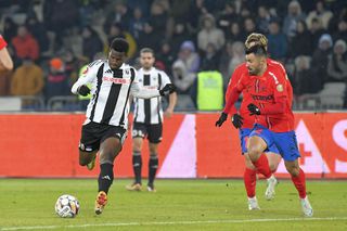 Delegări controversate la FCSB - U Cluj! » Acum 3 luni provoca un scandal imens după un meci al roș-albaștrilor + Și la VAR e un nume care a declanșat alt scandal