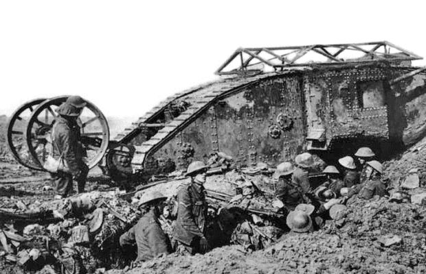 Declarat mort în bătălia de pe Somme, un scriitor genial, cu 8 copii, a supraviețuit bullyingului prin sport: „Așa rămâi lucid în haos. La fel e și cu poezia”