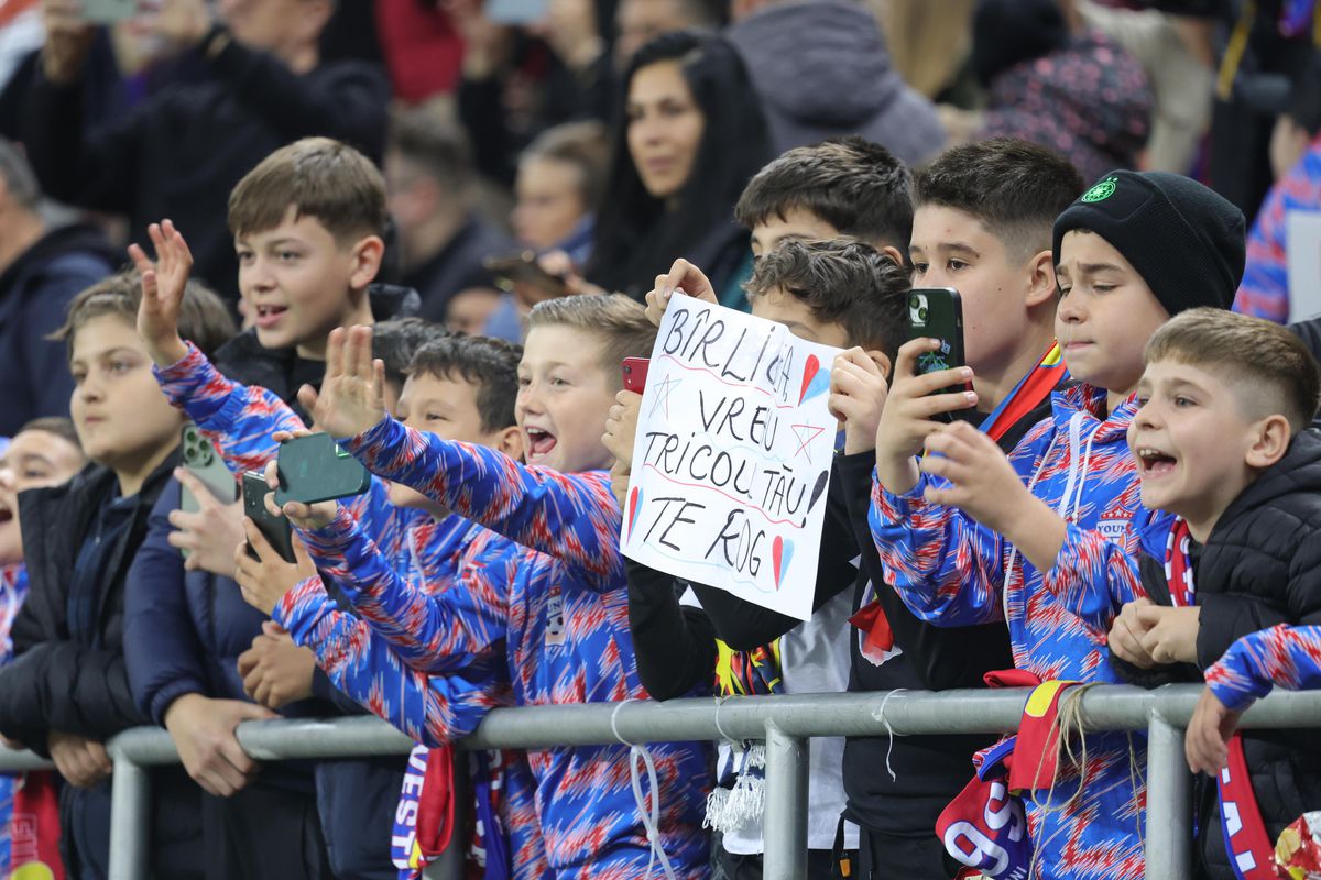 Imagini de la încălzire, înainte de FCSB - U Cluj / foto: Ionuț Iordache (GSP)