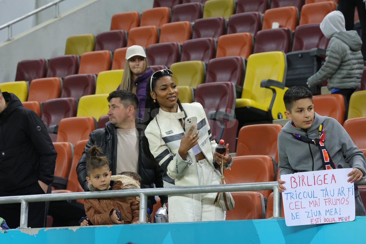 Siyabonga Ngezana, surprins de un copil după FCSB - U Cluj! Cadoul a ajuns în brațele partenerei