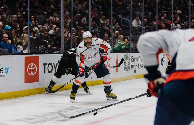 Alex Ovechkin a egalat recordul de goluri în NHL al lui Wayne Gretzky: „E o onoare uriașă, un moment istoric”