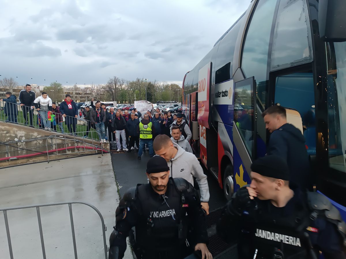 Imagini înainte de FCSB - U Cluj