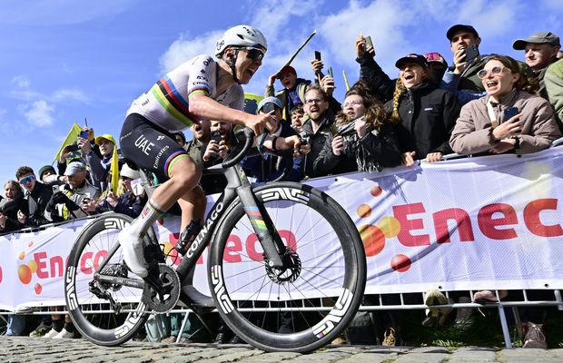 Martori la istorie! Tadej Pogacar a câștigat și Turul Flandrei » Când a pierdut ultima cursă la care a luat startul