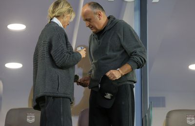 Cum au fost surprinși Dan și Diana Șucu cu câteva minute înainte de Rapid - U Cluj