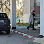 Neli și Marilu Lucescu, soția și nepoata fostului selecționer, foto: Marius Mărgărit / GSP