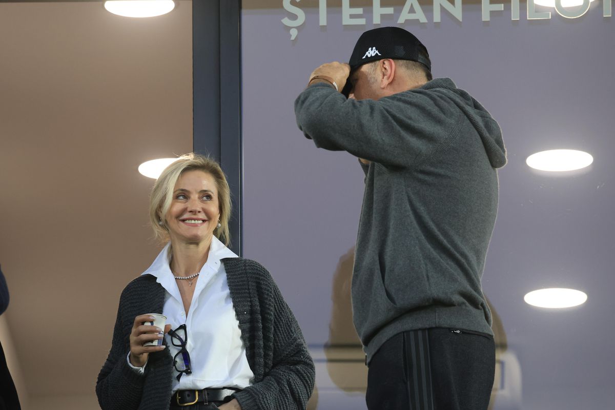 Cum au fost surprinși Dan și Diana Șucu cu câteva minute înainte de Rapid - U Cluj