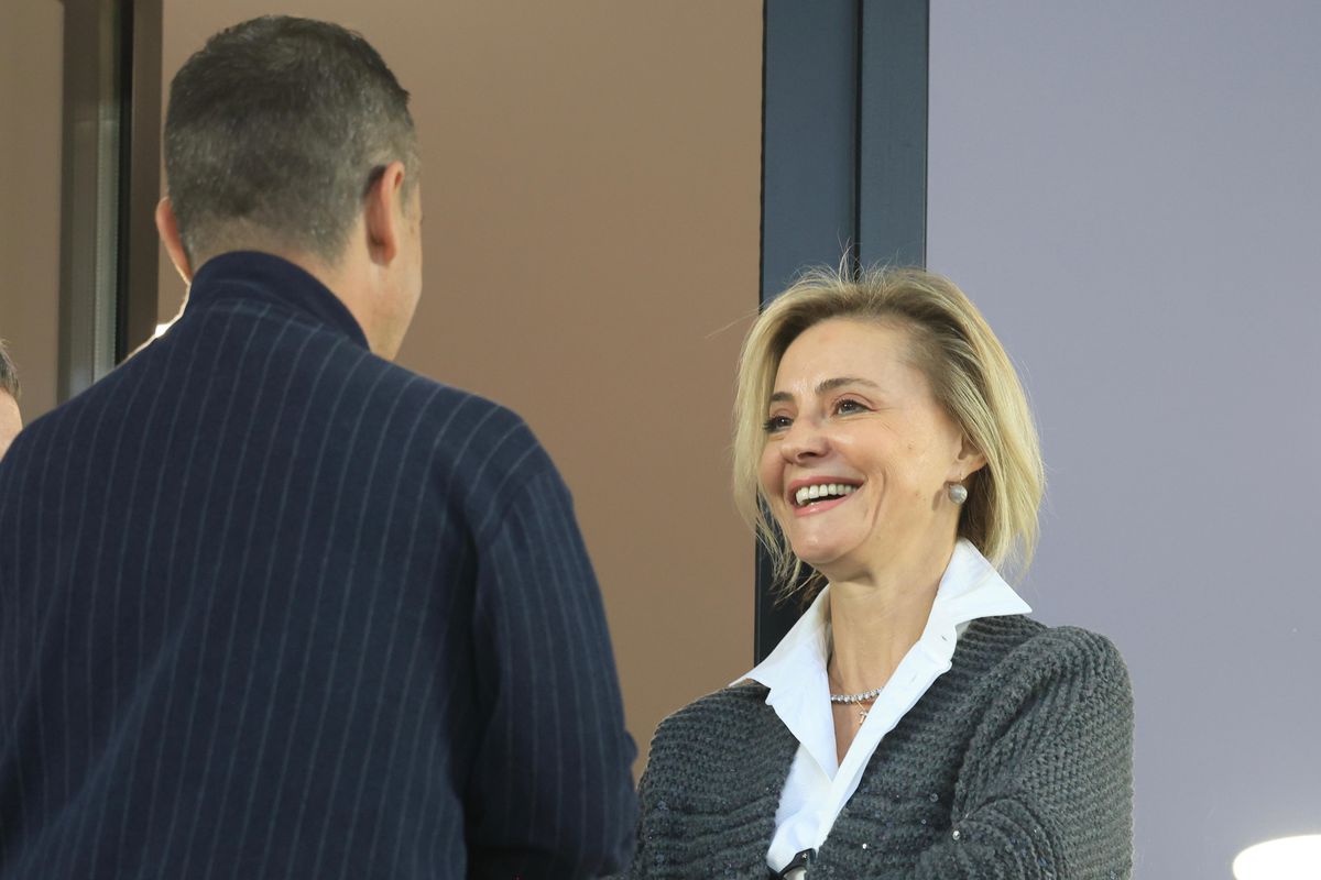 Cum au fost surprinși Dan și Diana Șucu cu câteva minute înainte de Rapid - U Cluj