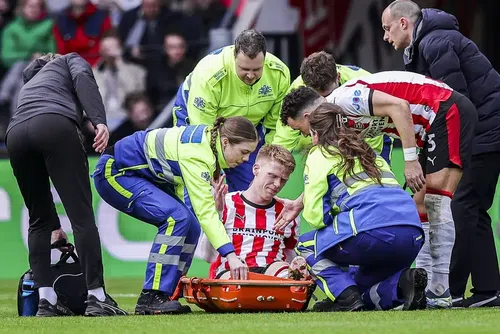 Jerdy Schouten a suferit o ruptură de ligament încrucișat