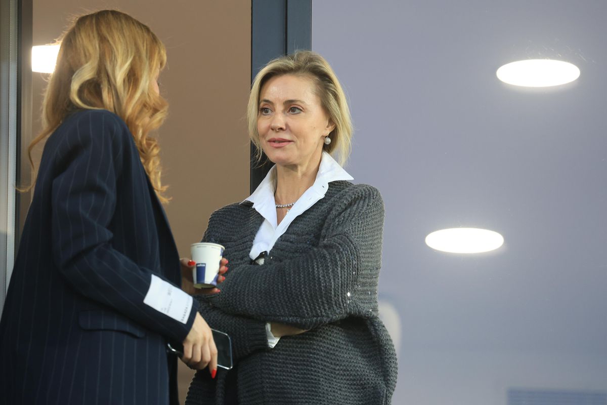 Cum au fost surprinși Dan și Diana Șucu cu câteva minute înainte de Rapid - U Cluj