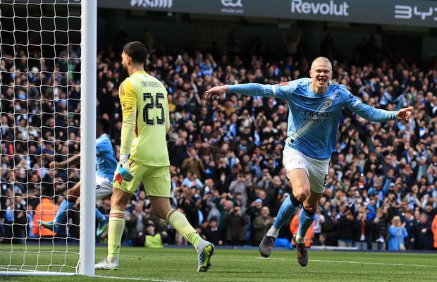 „Ciudat” » Mesajul primit de Erling Haaland pe mingea meciului cu Liverpool