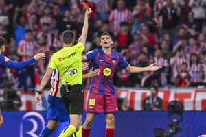 Federația a publicat dialogul din camera VAR după faza controversată din Atletico - Barcelona: „Îi dau galben, bine?”