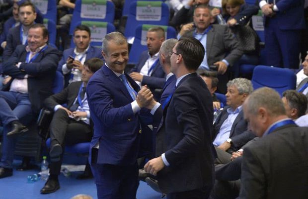 Ion Crăciunescu, mesaj dur către omul lui Răzvan Burleanu: „Vrem să învățăm fotbal la fără frecvență? Domnul ministru Stroe nu e venit de la vulcanizare”