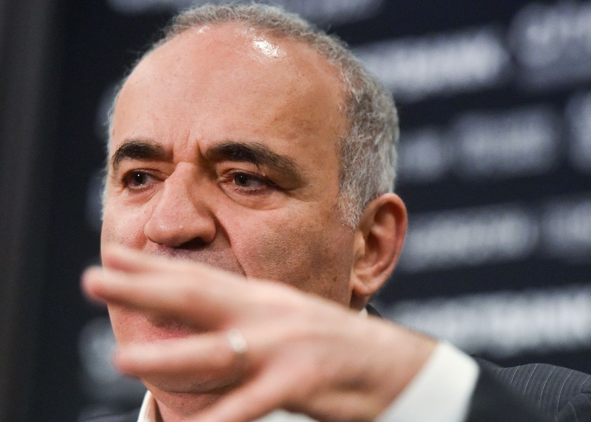 De ce femeile nu sunt la nivelul bărbaților în șah? Răspunsul profund al lui Garry Kasparov