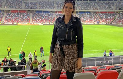 Una dintre cele mai importante voleibaliste ale României, susținătoare înfocată a CSA Steaua: nu ratează niciun meci în Ghencea, deși a jucat la Dinamo