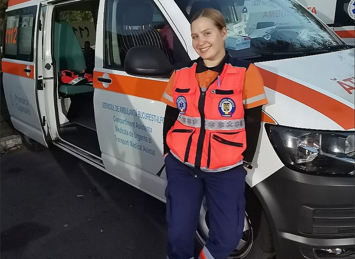 Studenta-ultras care salvează vieți » Rebeca, tânăra care a sărit din Peluza Sud pentru a-i acorda primul ajutor fotbalistului prăbușit în Ghencea