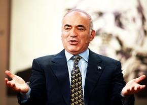 START în Superbet Chess Classic la București! Garry Kasparov: „Când ajung în România, mă gândesc la două performanțe”