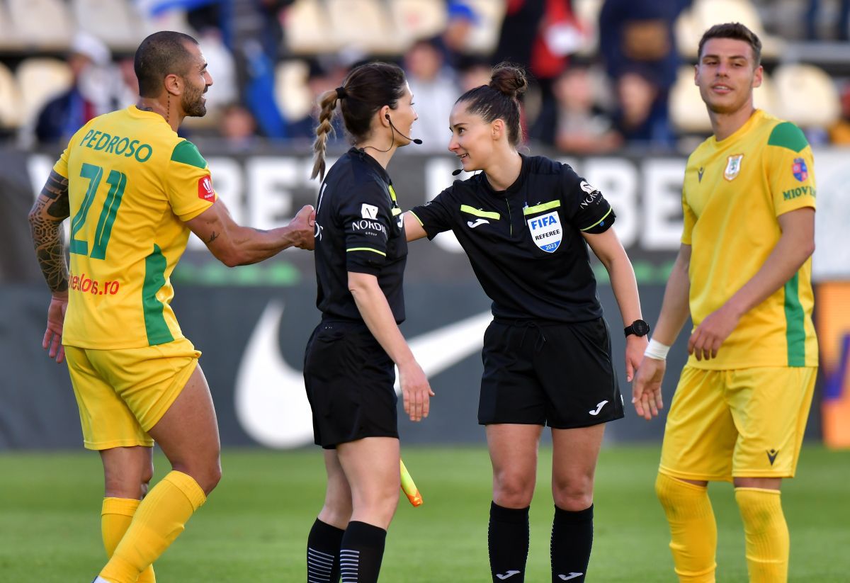 Gest fără precedent al arbitrilor! Vor urma proteste împotriva lui Gigi Becali înainte de toate meciurile din etapa a 8-a