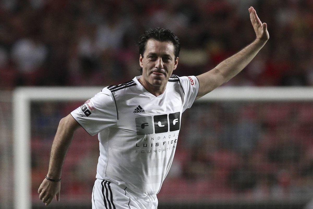 În 1987 termina în fața lui Hagi în cursa pentru Balonul de Aur, acum e agent imobiliar » Și-a schimbat și look-ul: „Samuraiul a plecat în vacanță!”