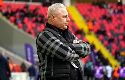 Șumudică, prima reacție când a auzit pe cine vrea să aducă Șucu la Rapid: „Ar fi o lovitură”