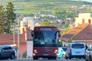 CFR Cluj - Rapid, duel „feroviar” în play-off » Echipele de start: ce a ales Dan Petrescu + ultimele informații de la stadion