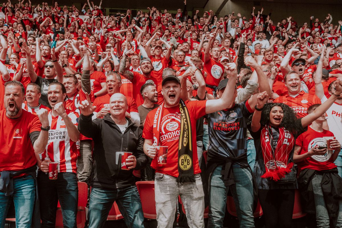 Au invadat străzile orașului! PSV Eindhoven a învins-o pe Sparta Rotterdam și este campioană în Olanda