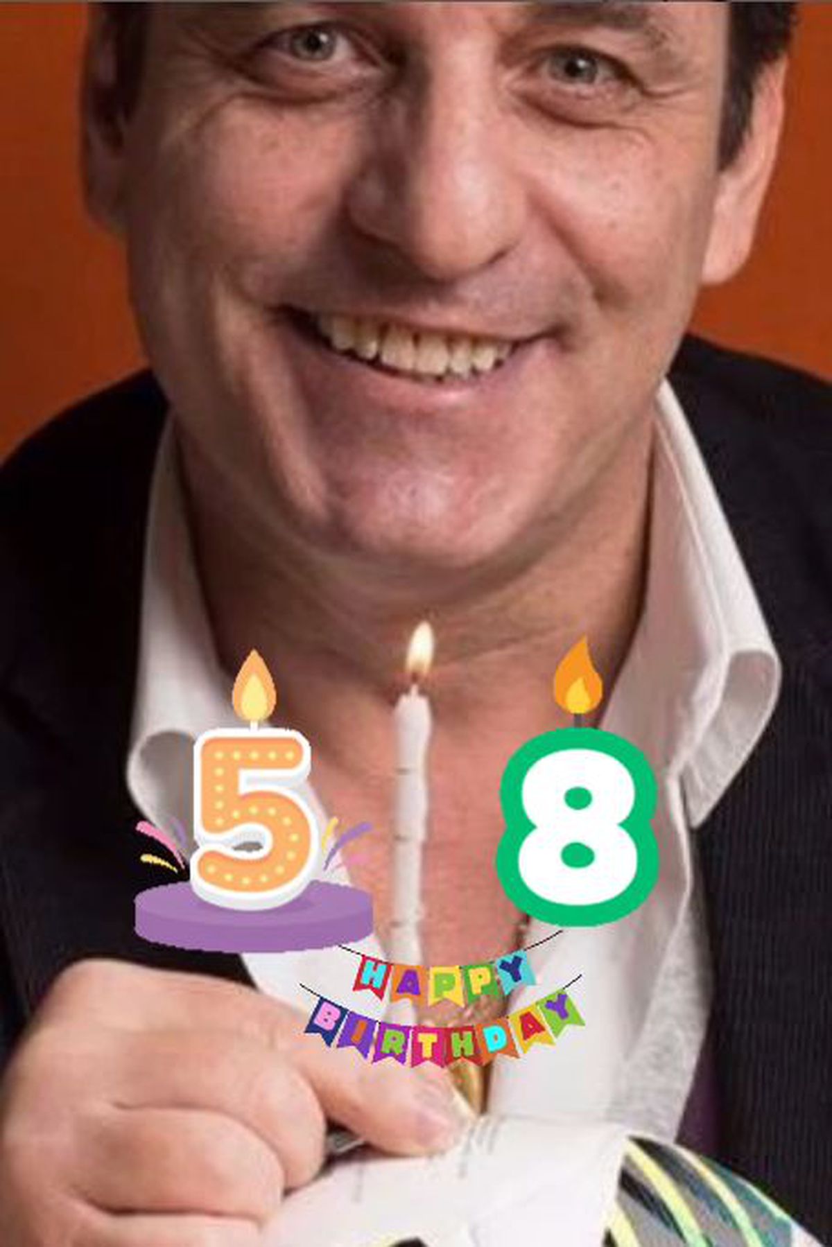 În 1987 termina în fața lui Hagi în cursa pentru Balonul de Aur, acum e agent imobiliar » Și-a schimbat și look-ul: „Samuraiul a plecat în vacanță!”