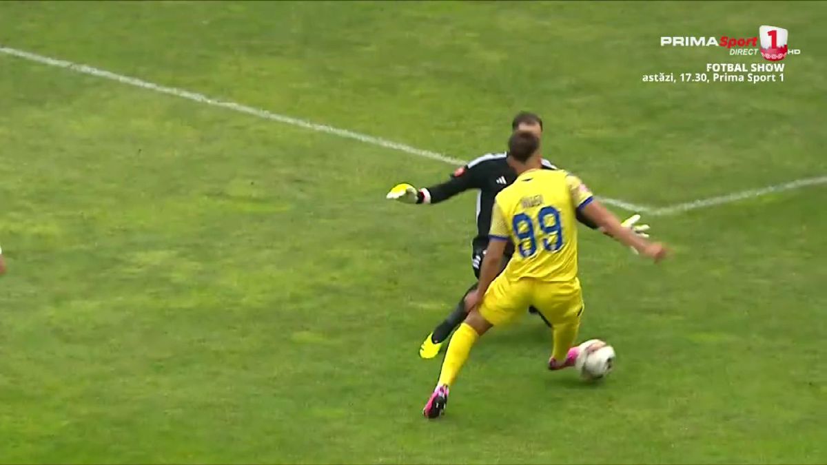 Penalty acordat în Petrolul - Oțelul Galați după două greșeli mari în defensiva lui Dorinel Munteanu