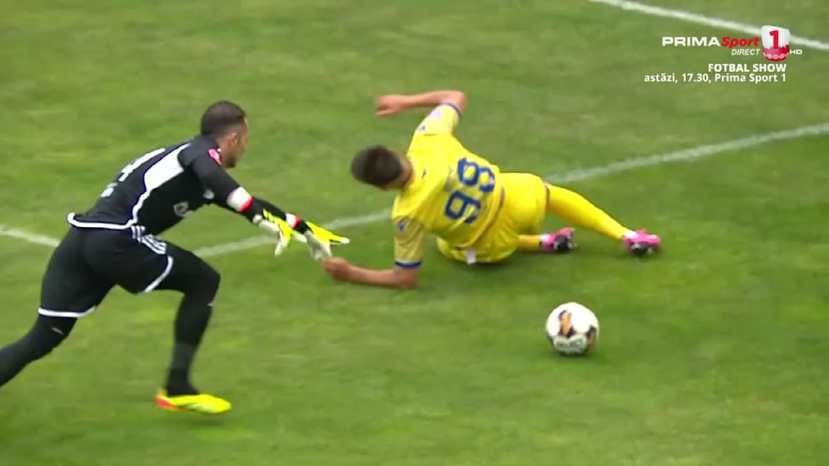 Penalty acordat în Petrolul - Oțelul Galați după două greșeli mari în defensiva lui Dorinel Munteanu