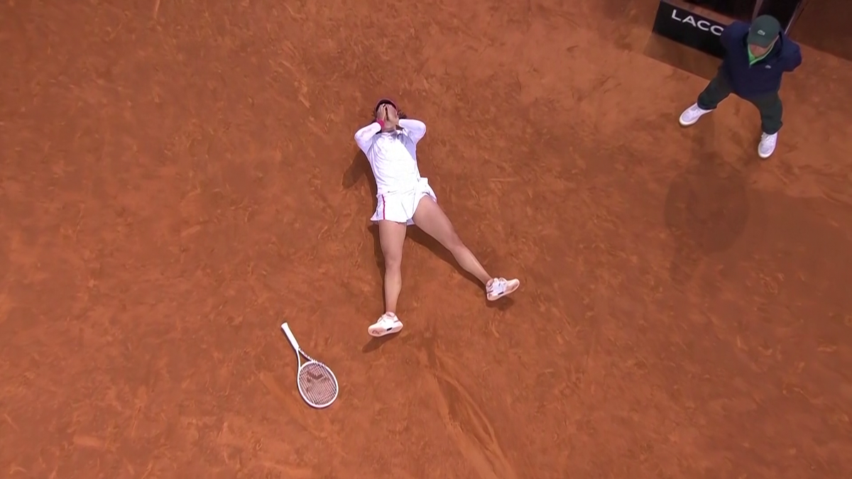 Era să-i stea inima! Iga Swiatek s-a speriat groaznic la finalul turneului Madrid Open