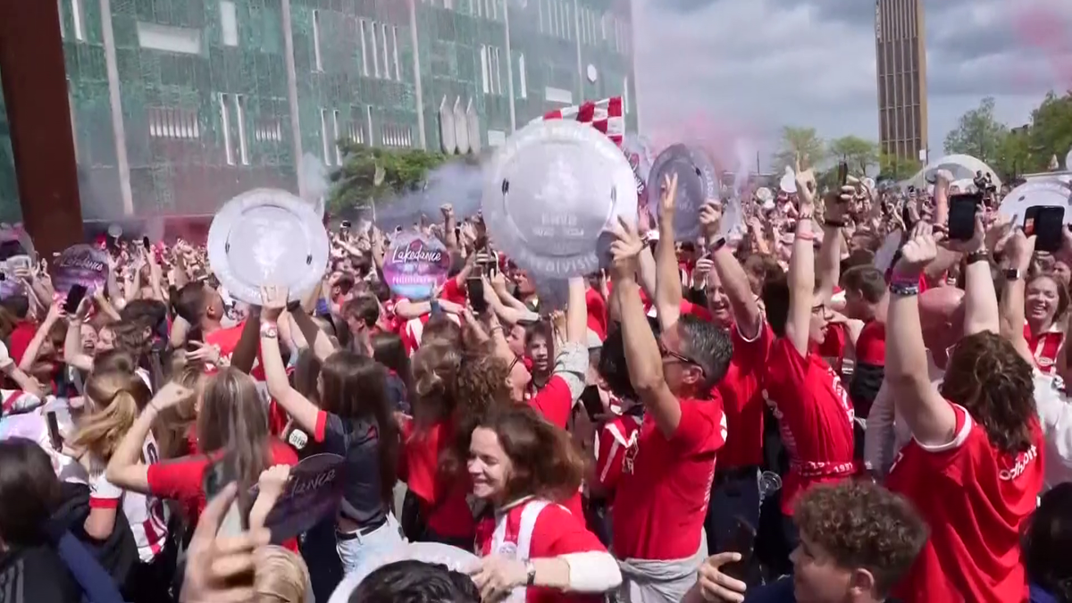 Au invadat străzile orașului! PSV Eindhoven a învins-o pe Sparta Rotterdam și este campioană în Olanda