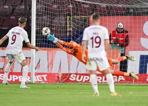 CFR Cluj - Rapid, duel „feroviar” în play-off. Penalty ratat în minutul 72