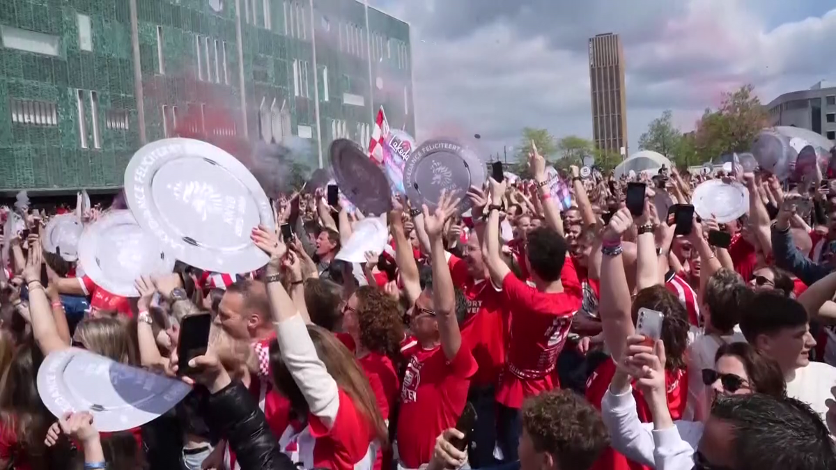 Au invadat străzile orașului! PSV Eindhoven a învins-o pe Sparta Rotterdam și este campioană în Olanda